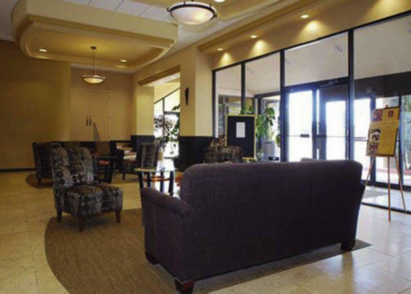 Clarion Hotel & Conference Center 科罗拉多斯普林斯 外观 照片